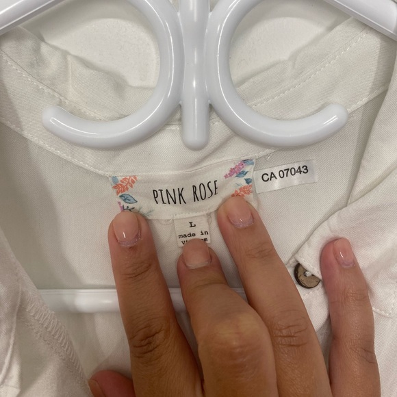 White button down blouse - Picture 2 of 3